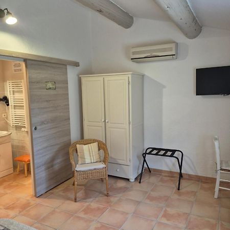 Mas Clement - Chambre Et Table D'Hotes LʼIsle-sur-la-Sorgue Dış mekan fotoğraf