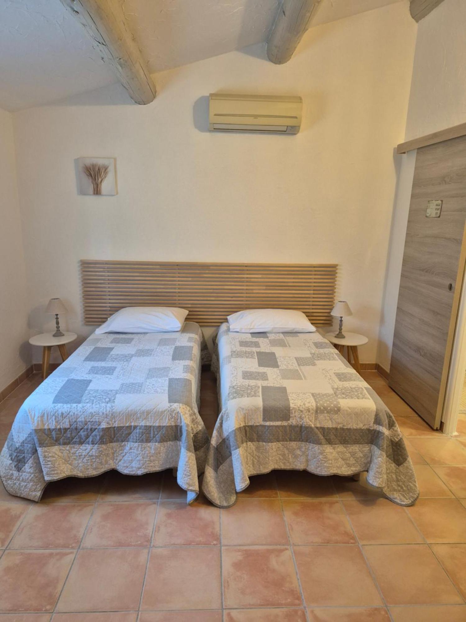 Mas Clement - Chambre Et Table D'Hotes LʼIsle-sur-la-Sorgue Dış mekan fotoğraf